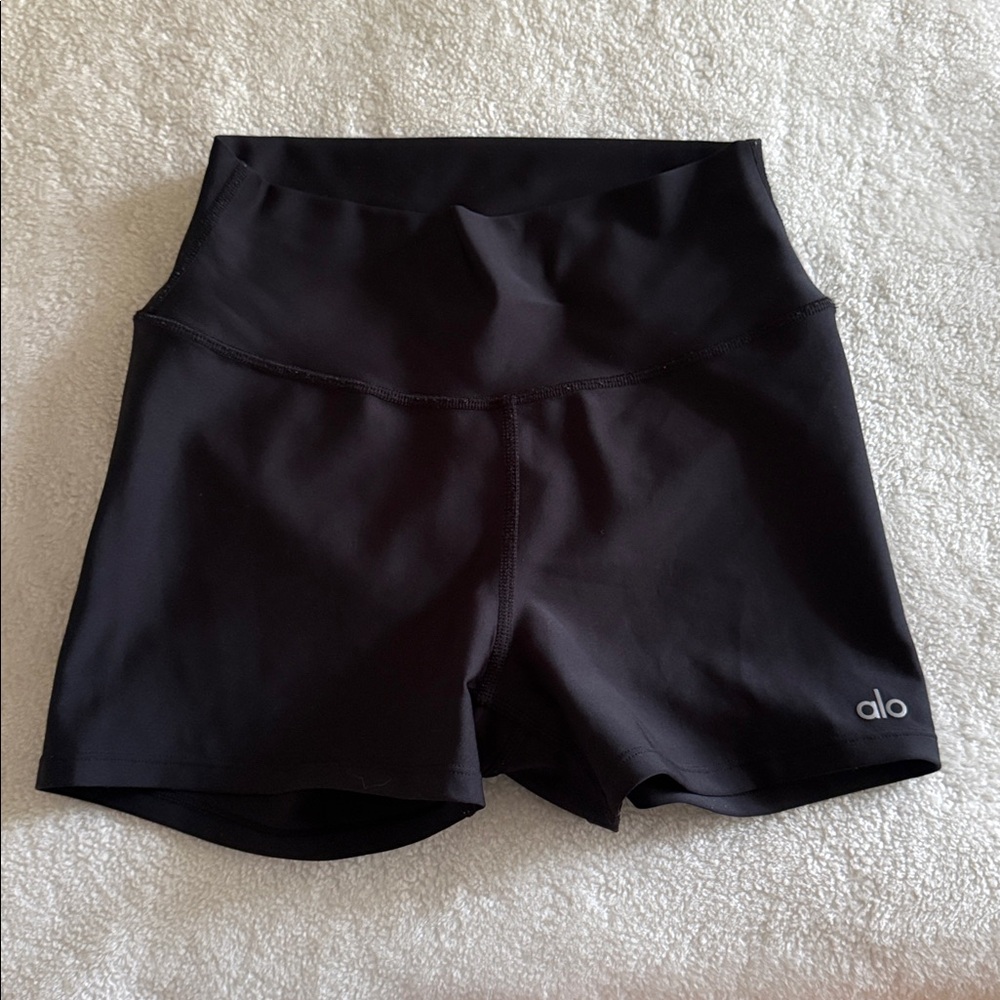 ALO Yoga Women's Black Athletic Shorts